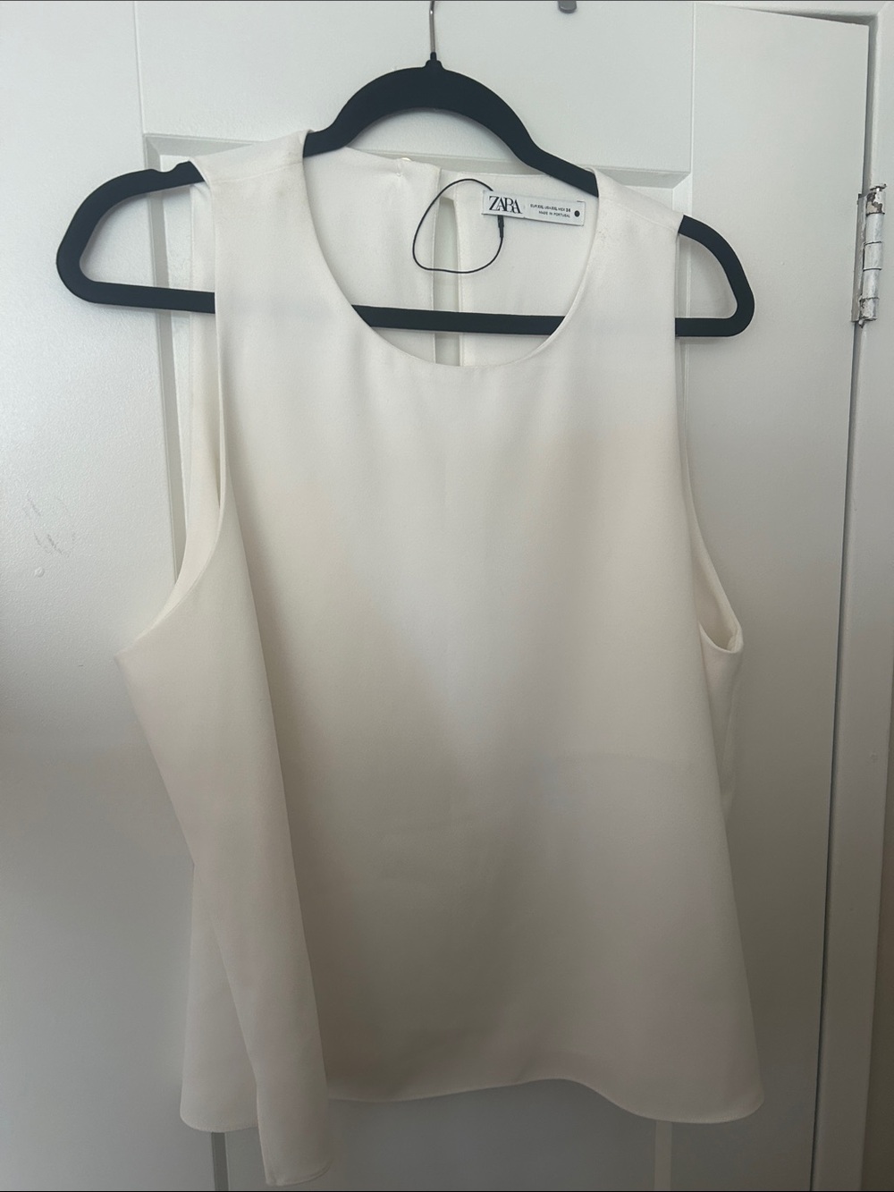 ZARA Cream Sleeveless Scoop-Neck Camisole